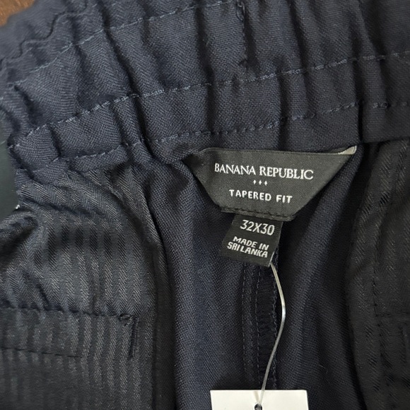 Banana Republic Men's Navy Joggers - Picture 2 of 11